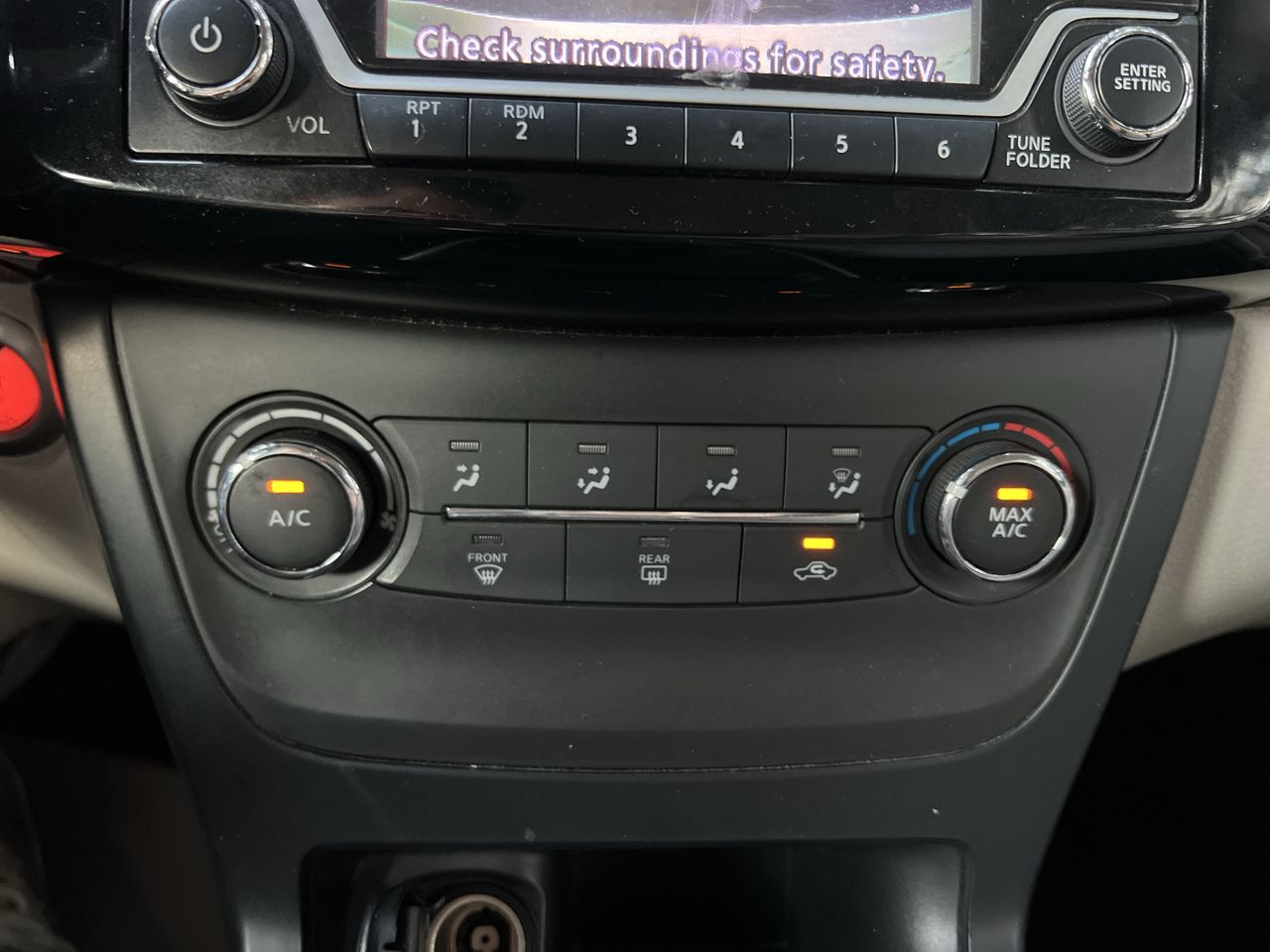 2018 Nissan SENTRA ADVANCE MT