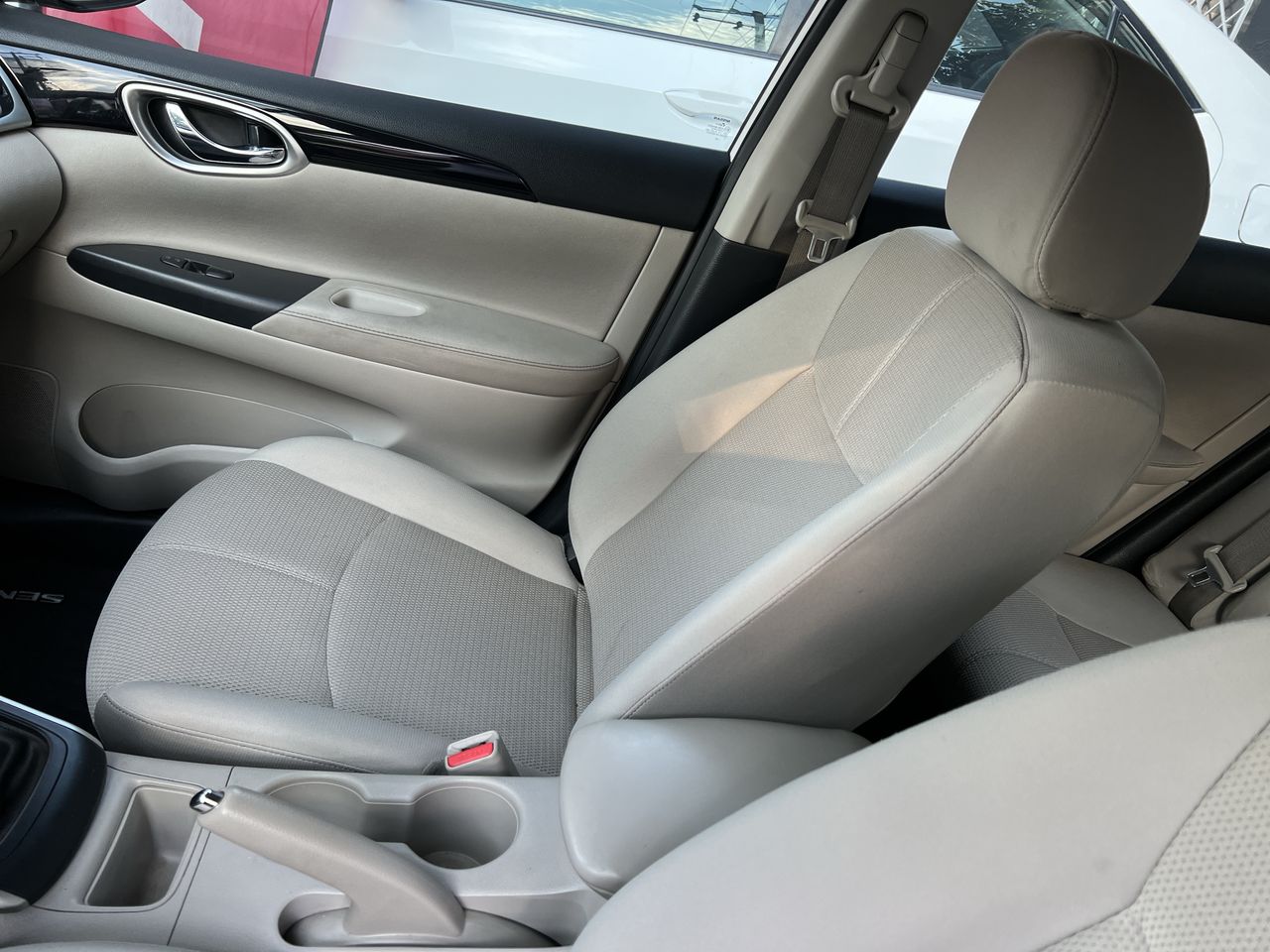 2018 Nissan SENTRA ADVANCE MT