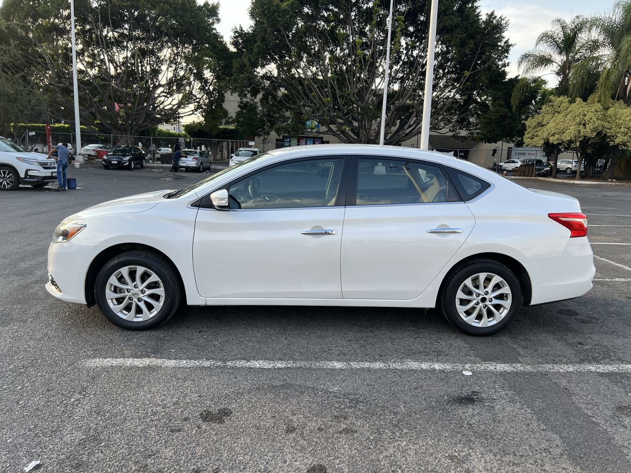 2018 Nissan SENTRA ADVANCE MT