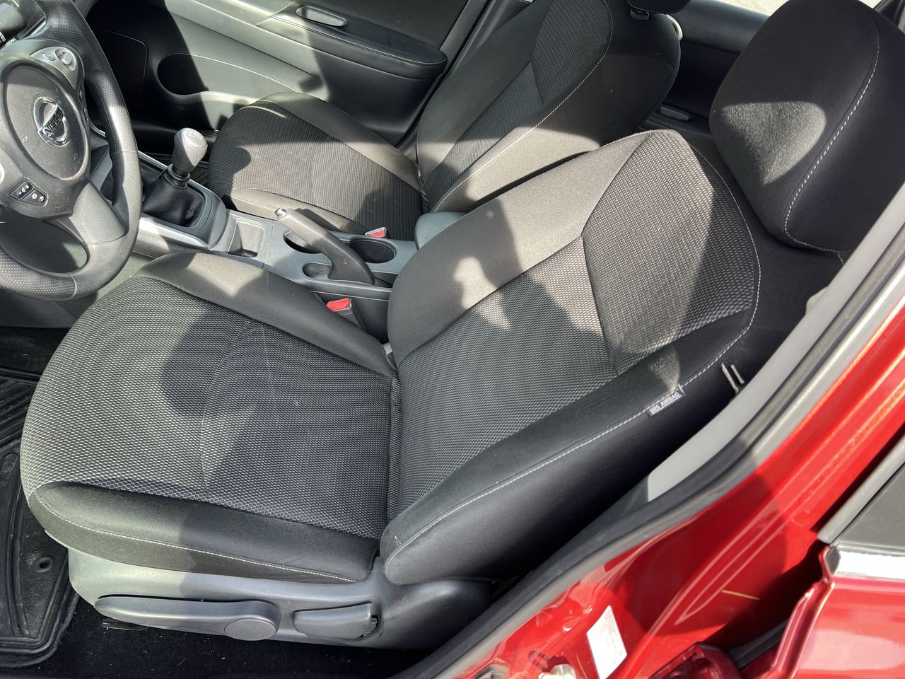 2019 Nissan SENTRA ADVANCE MT