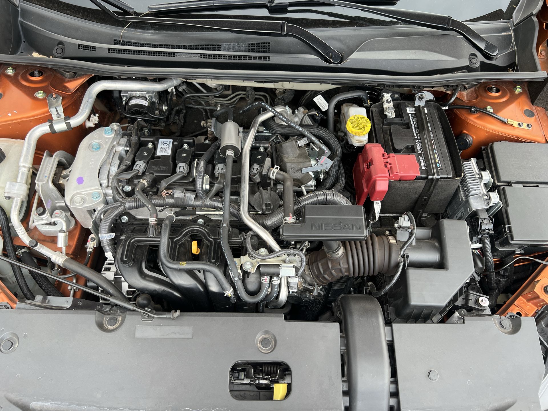 2025 Nissan SENTRA SR PLATINUM BITONO CVT 25