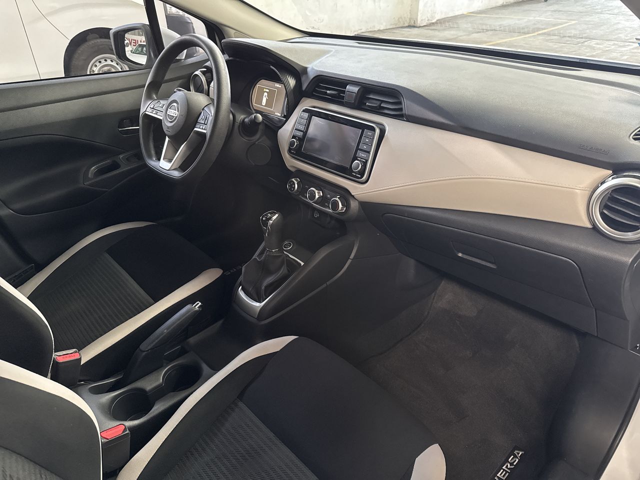 2021 Nissan VERSA VERSA ADVANCE MT