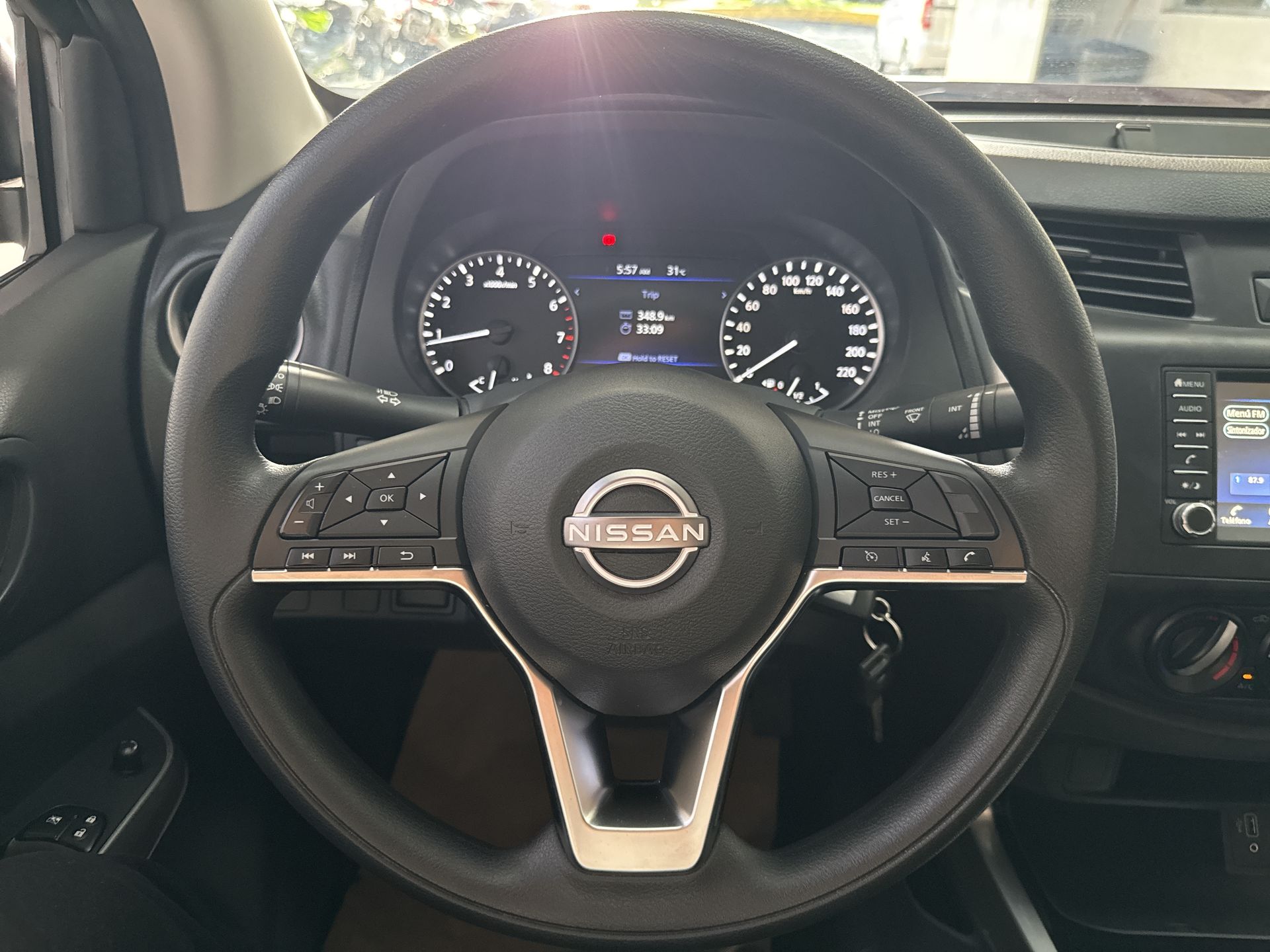 2023 Nissan FRONTIER LE TA 23
