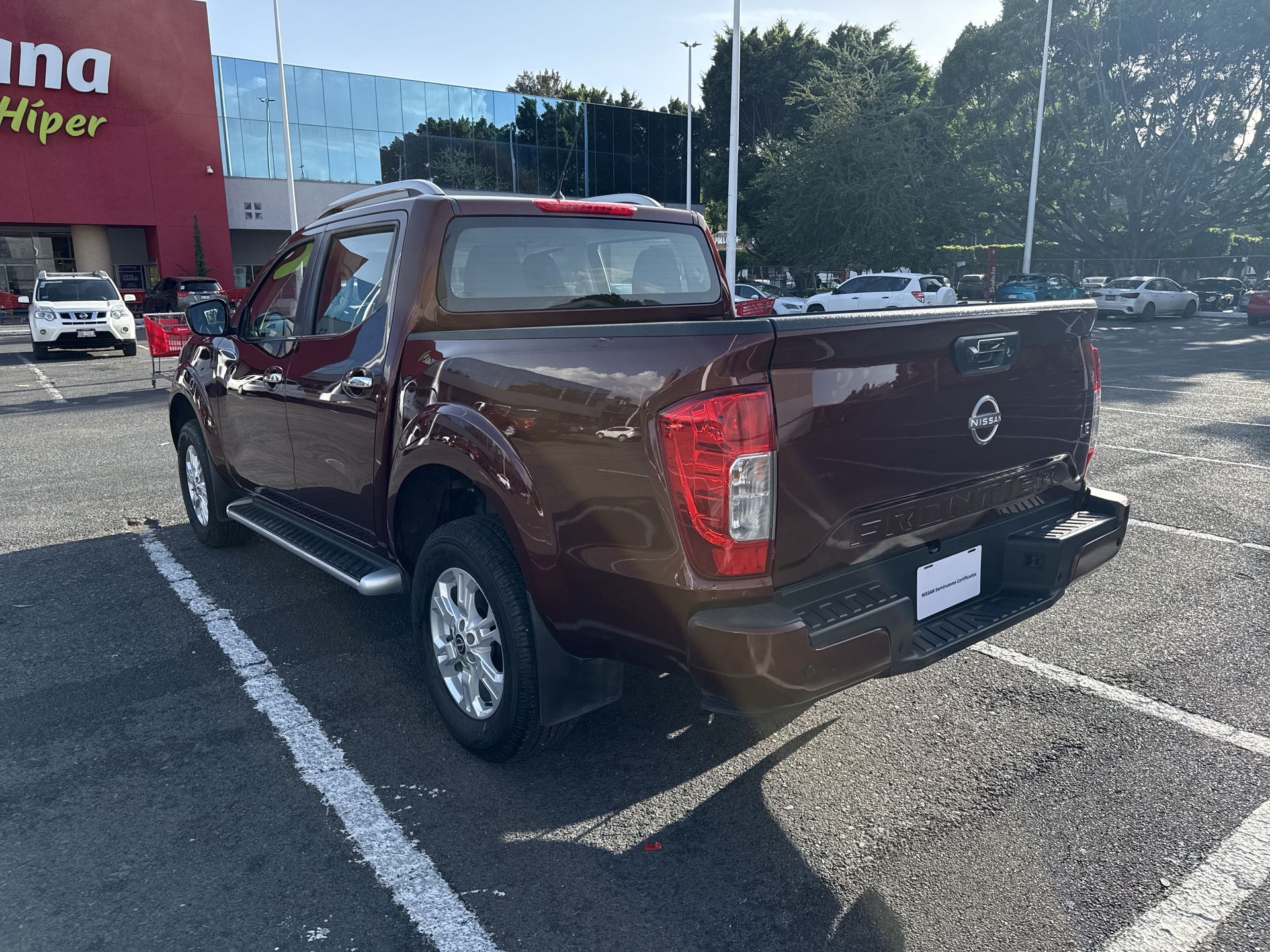 2023 Nissan FRONTIER LE TA 23