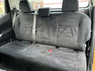 2020 Nissan NP300 FRONTIER XE T/M AC PAQ. SEG.6 VEL