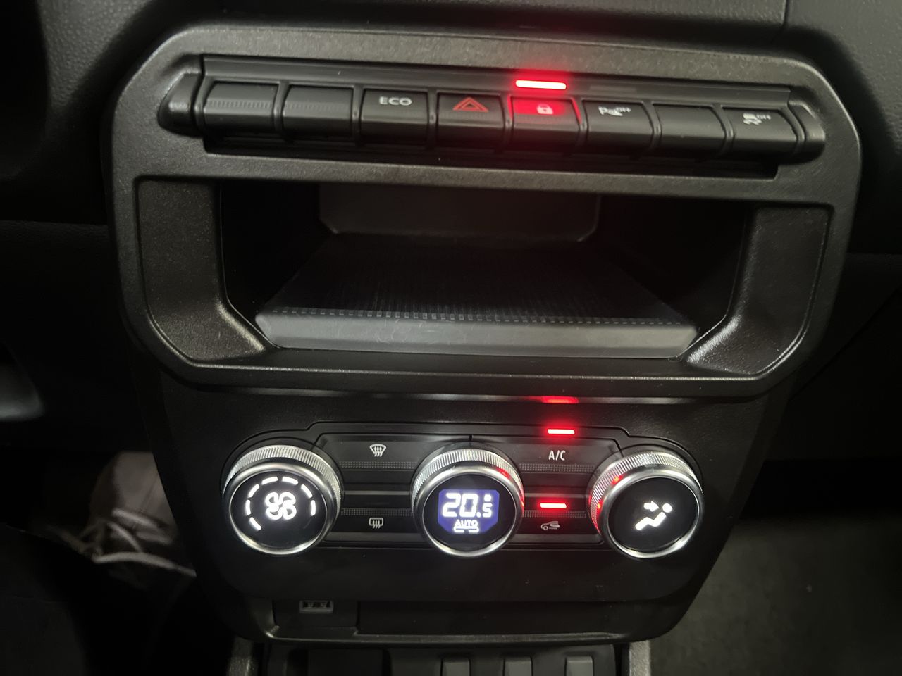 2025 RENAULT OROCH OUTSIDER CVT