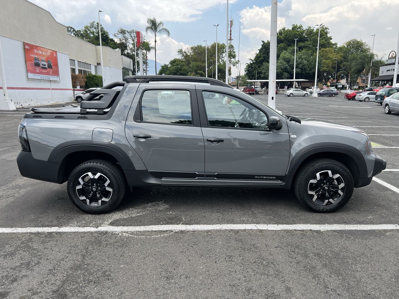 2025 RENAULT OROCH OUTSIDER CVT