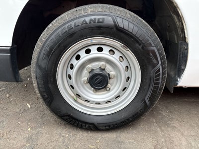 2023 Nissan NV350 URVAN PANEL AMPLIA AA 23