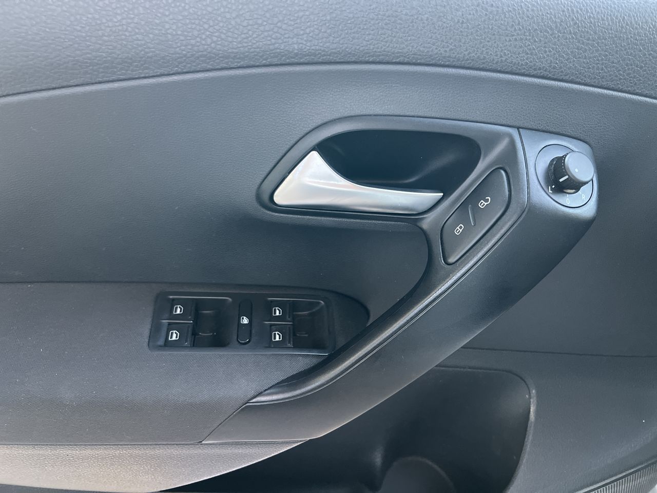 2021 Volkswagen POLO STARTLINE STD.