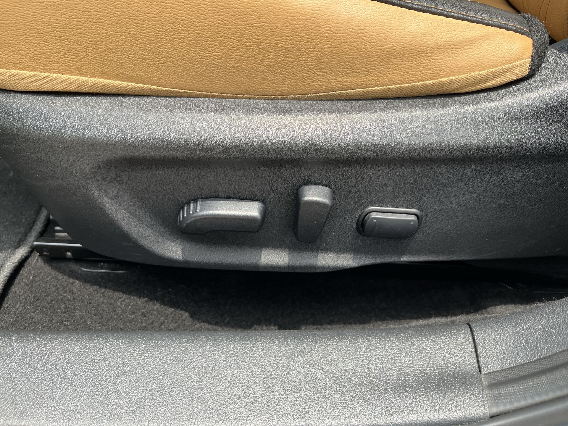 2024 Nissan SENTRA SENTRA SR PLATINUM BITONO CVT