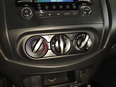 2024 Nissan FRONTIER FRONTIER XE TM 24