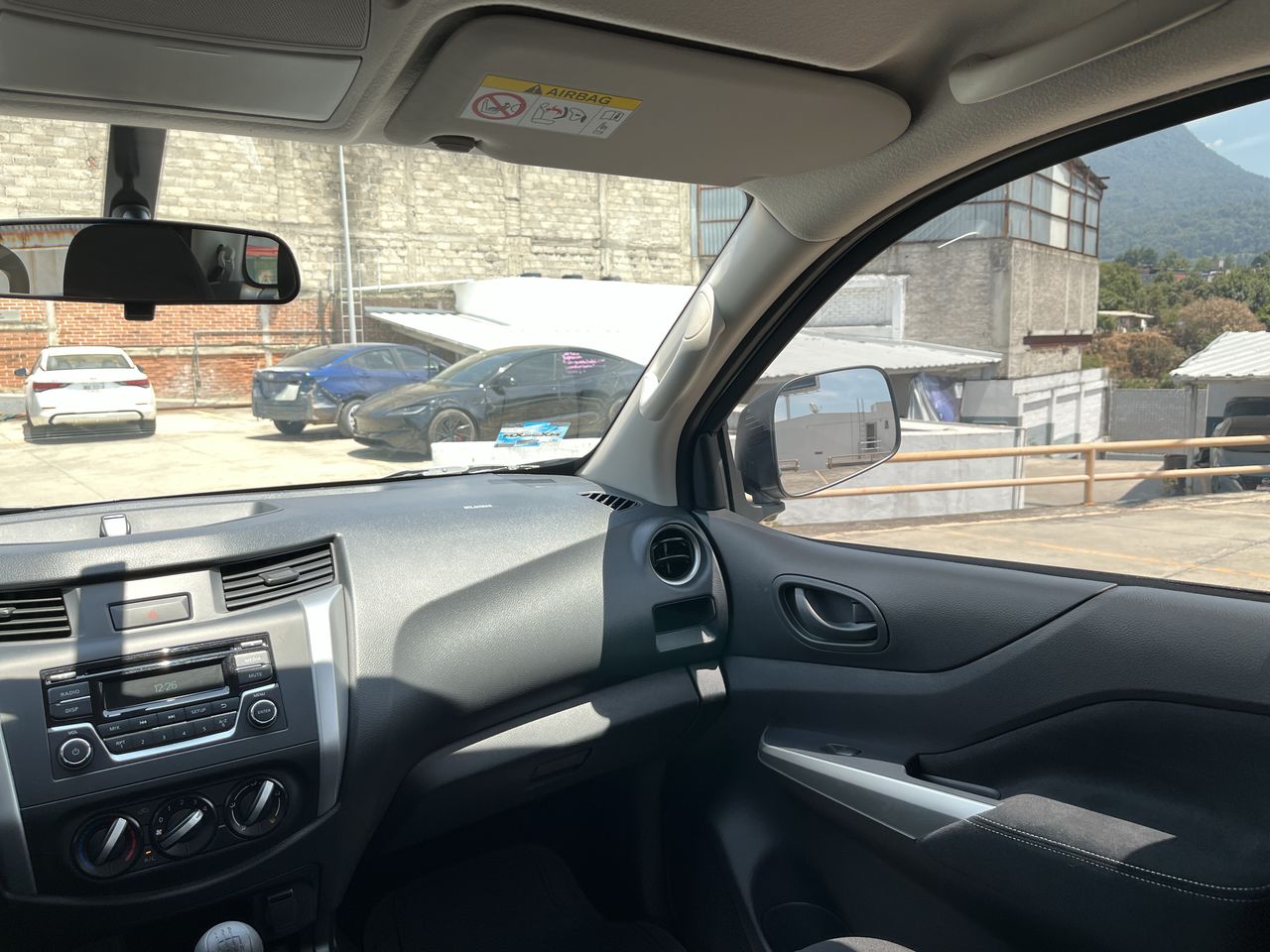 2020 Nissan FRONTIER NP300 DOBLE CABINA SE AC PAQ SEG