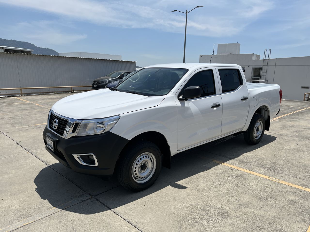 2020 Nissan FRONTIER NP300 DOBLE CABINA SE AC PAQ SEG