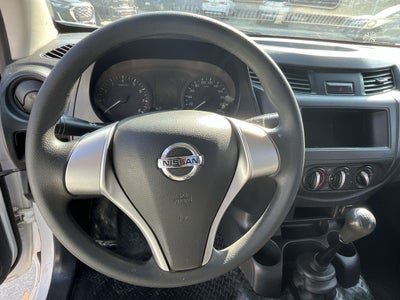 2020 Nissan NP300 CHASIS CAB. TM DH AC PAQ. SEG. VDC 6 VEL