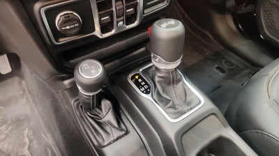 2025 Jeep WRANGLER UNLIMITED SAHARA PHEV TURBO 4XE