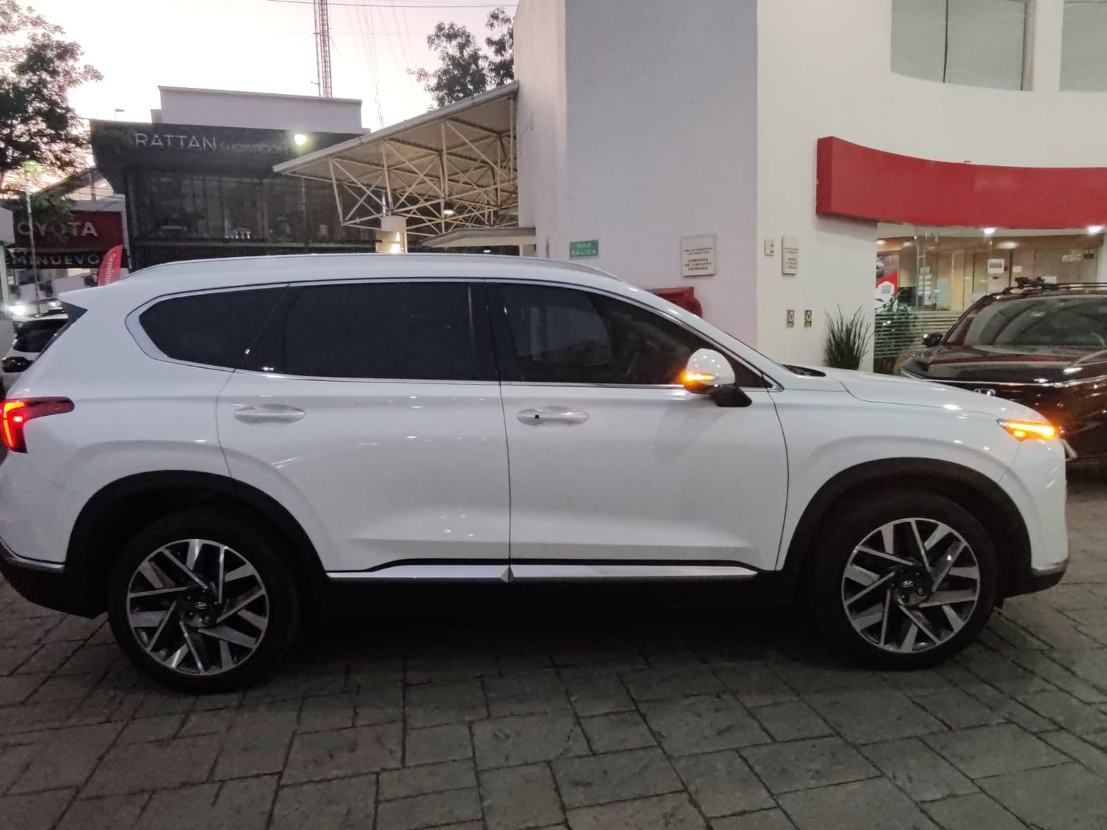 2023 Hyundai SANTAFE LIMITED TECH