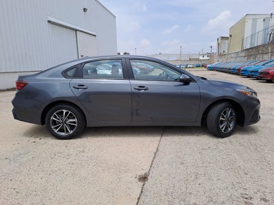 2023 Kia FORTE LX IVT