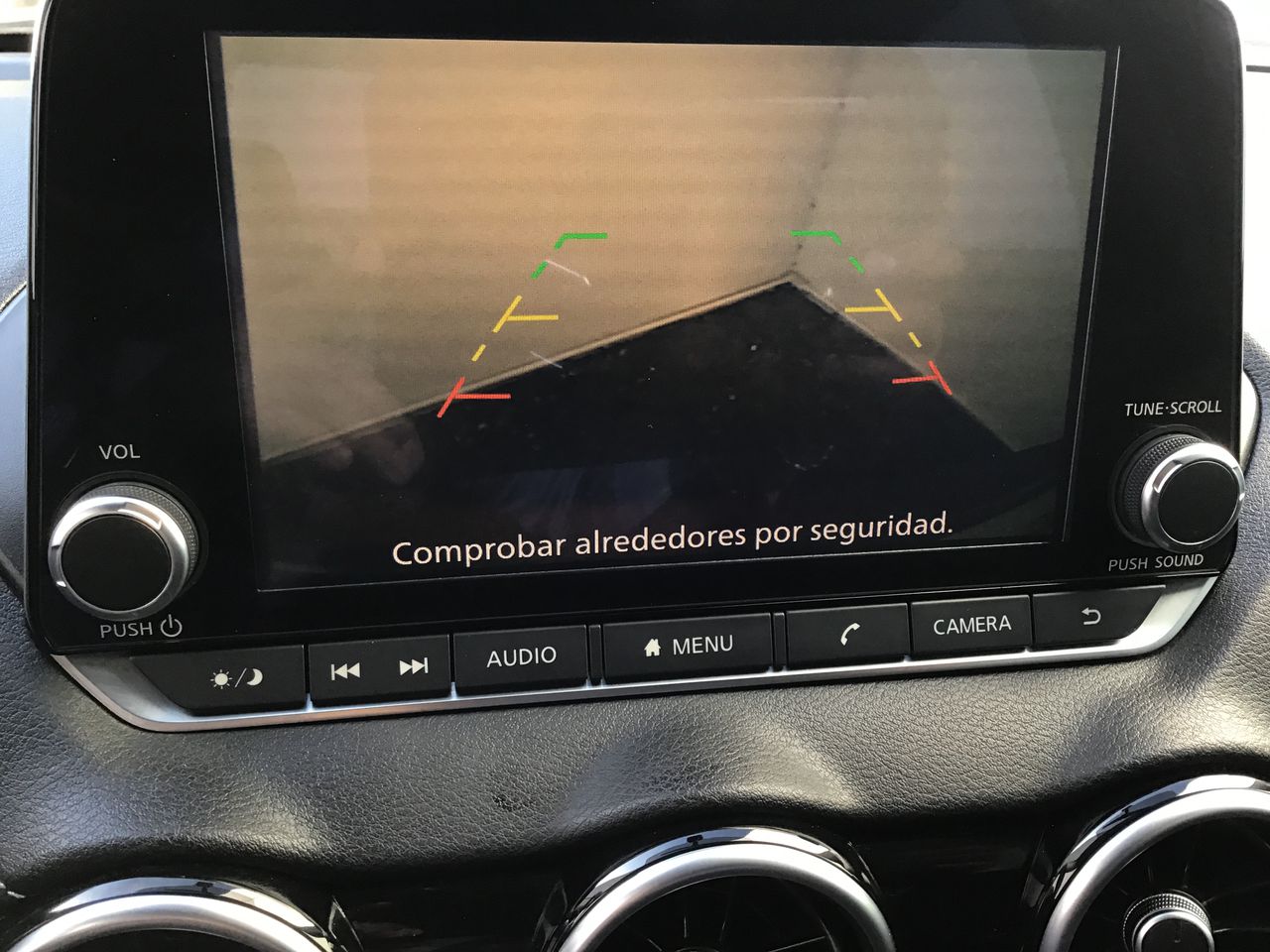 2020 Nissan SENTRA ADVANCE MT