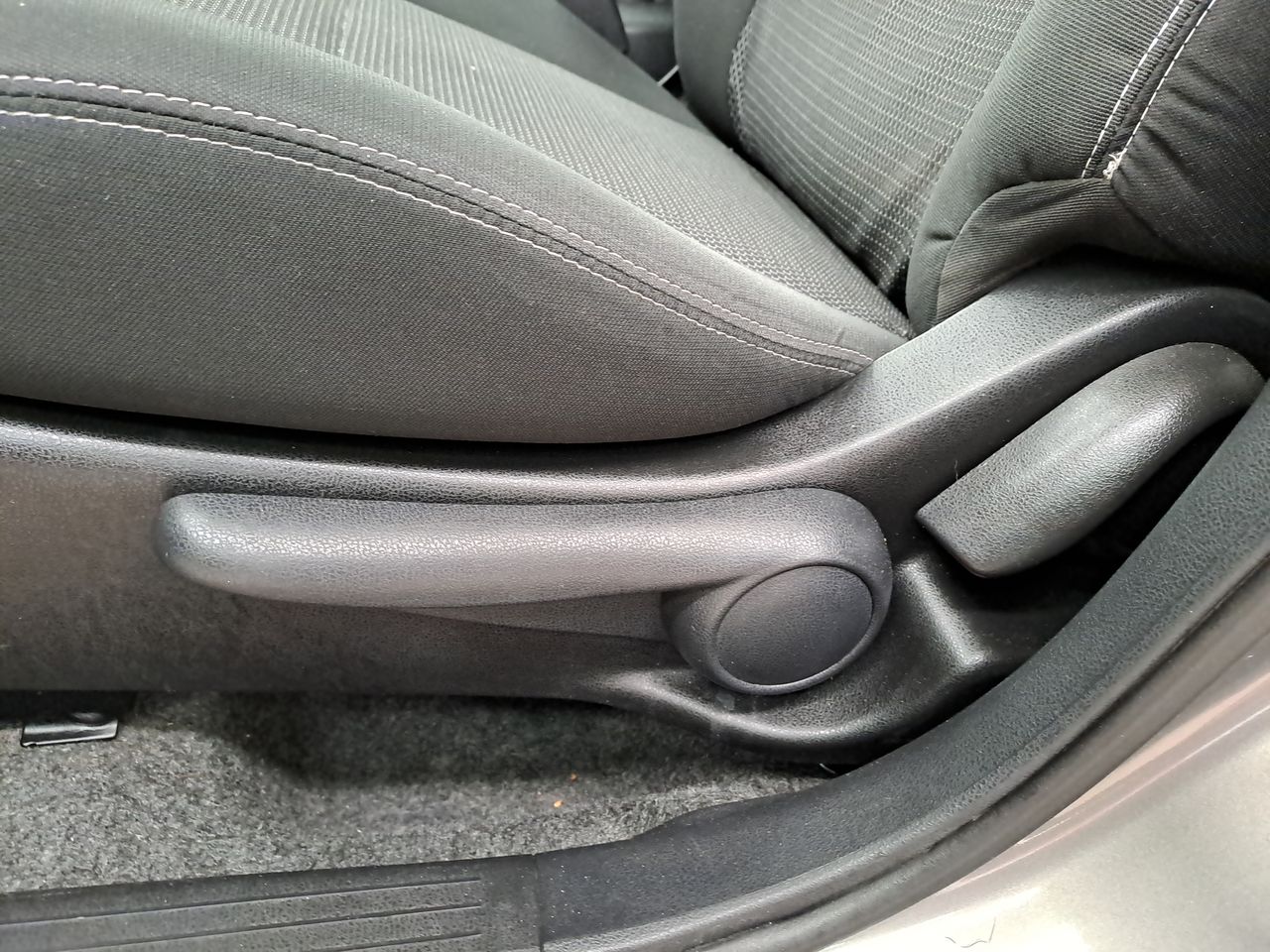 2018 Nissan VERSA ADVANCE MT AC