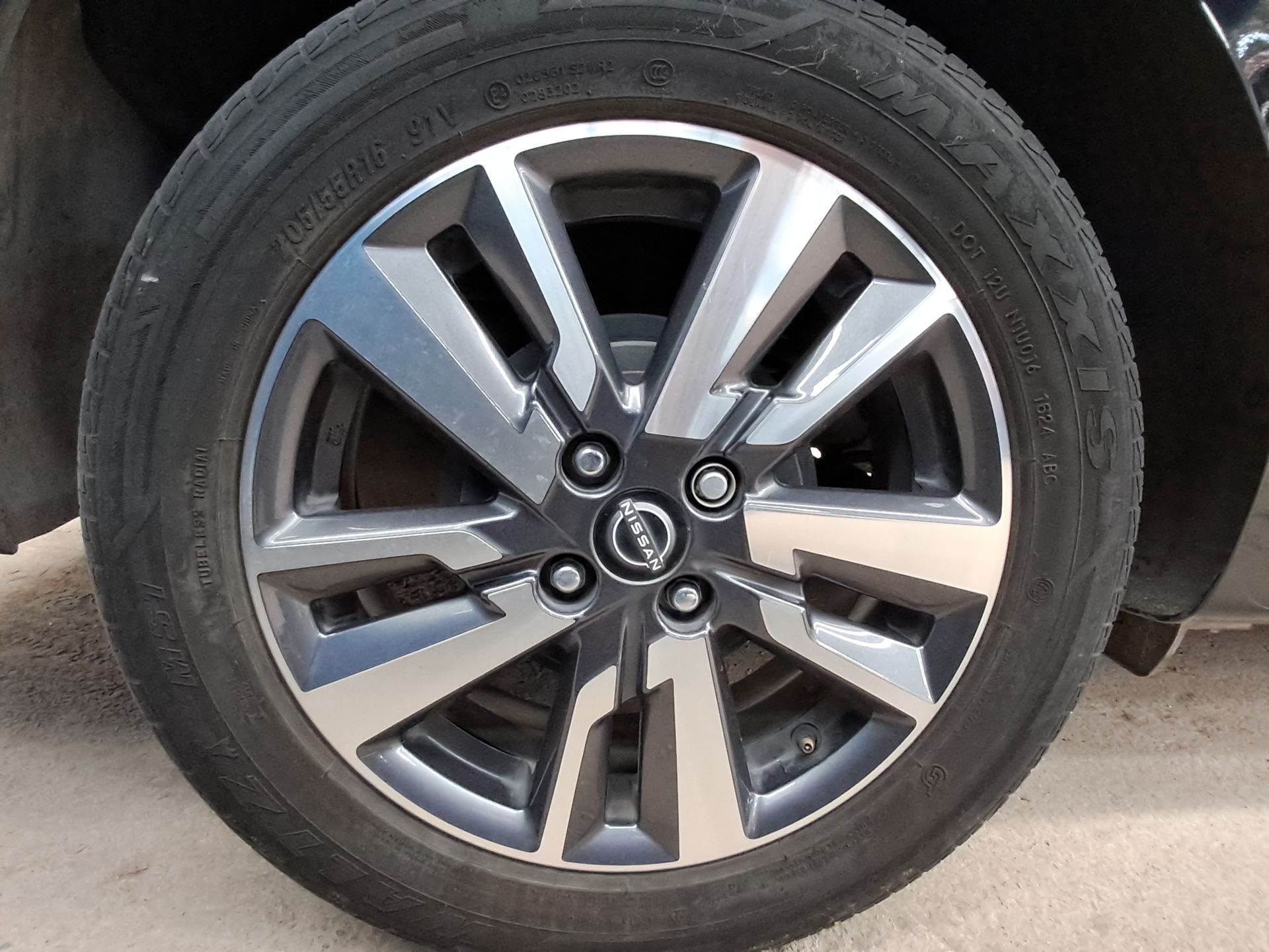 2024 Nissan VERSA ADVANCE MT 24