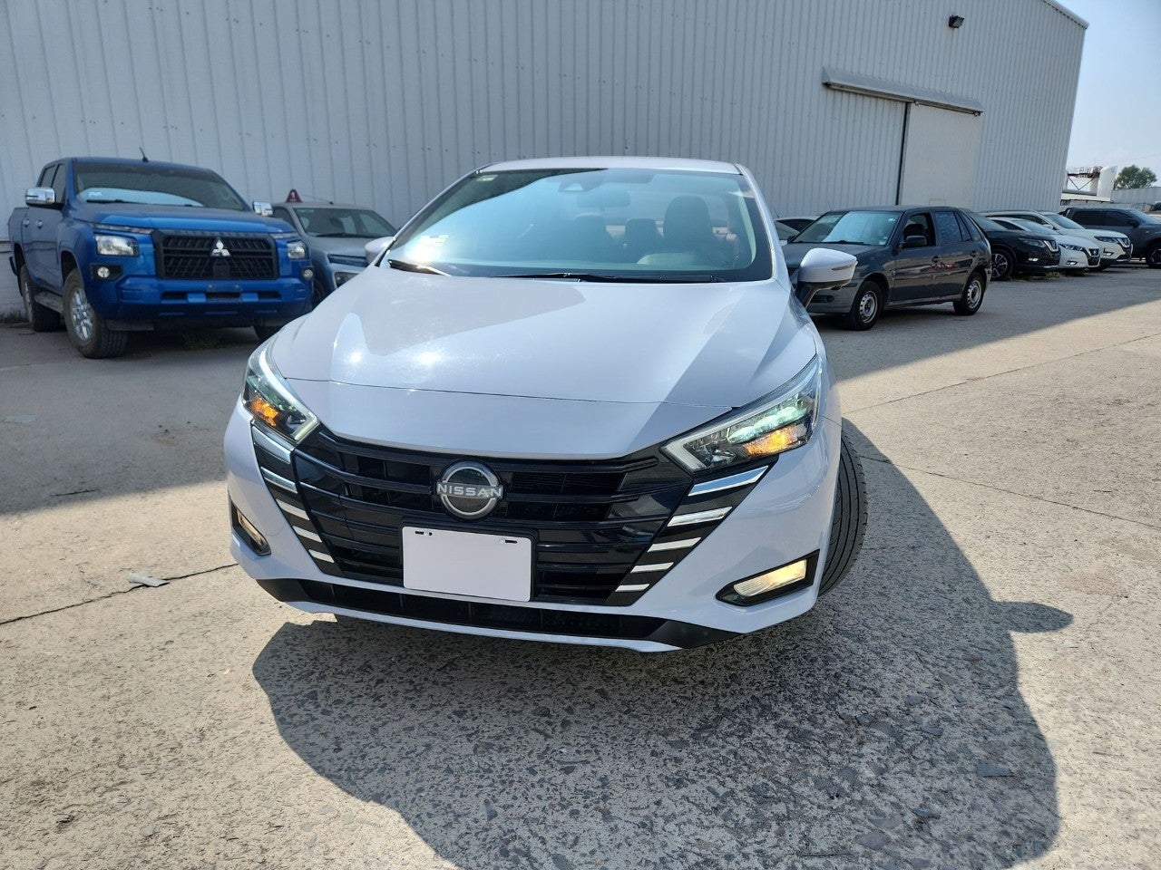 2023 Nissan VERSA EXCLUSIVE CVT 23