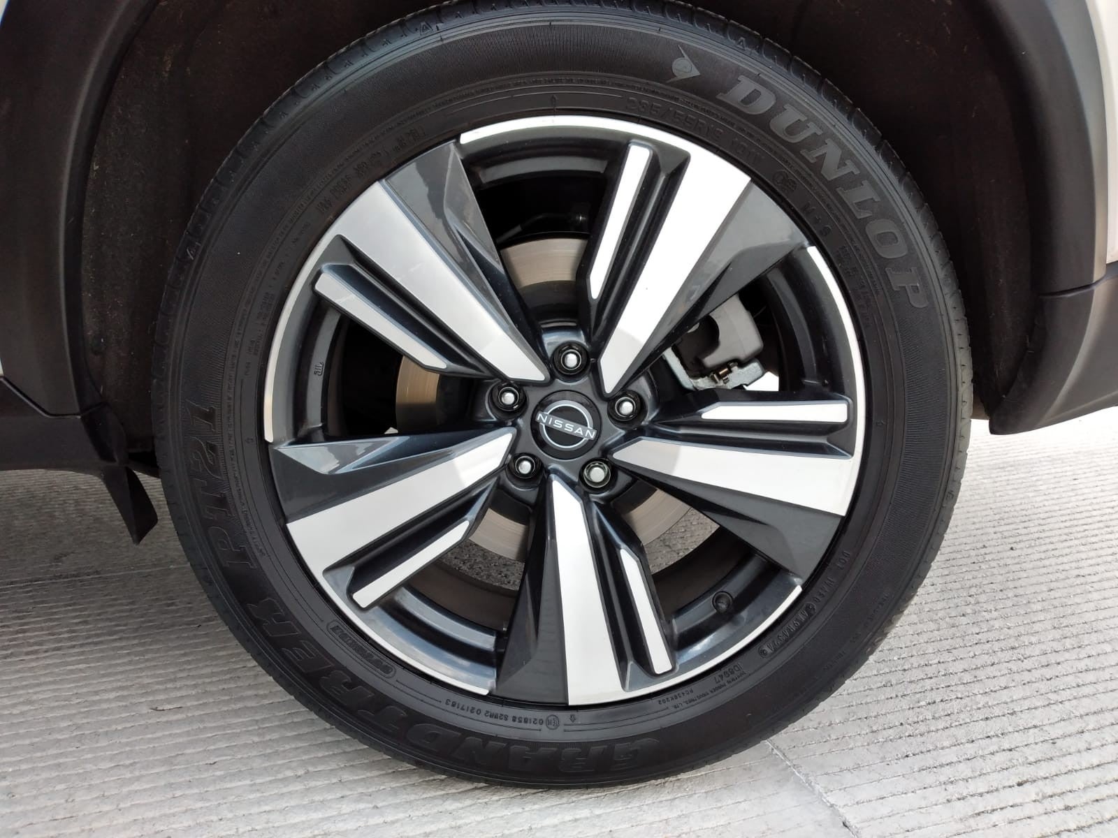 2025 Nissan X-TRAIL PLATINUM E-POWER 2 ROW 25