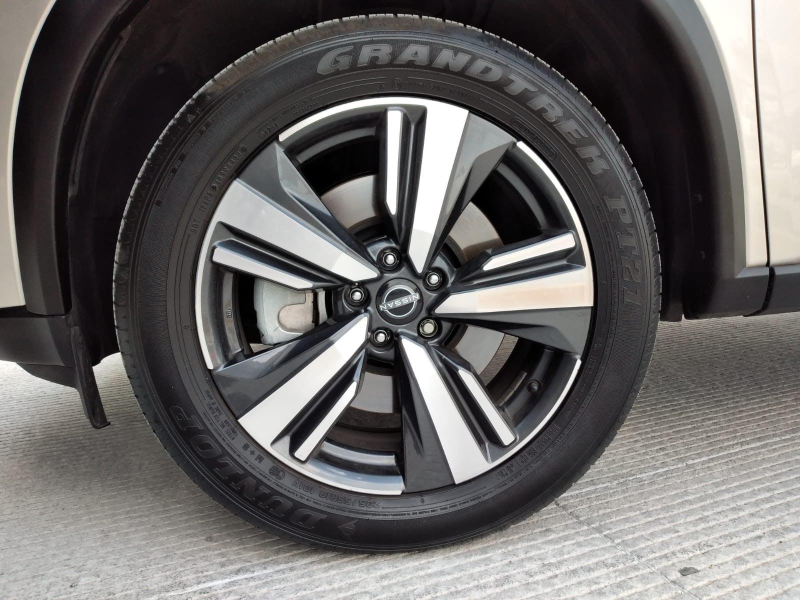 2025 Nissan X-TRAIL PLATINUM E-POWER 2 ROW 25