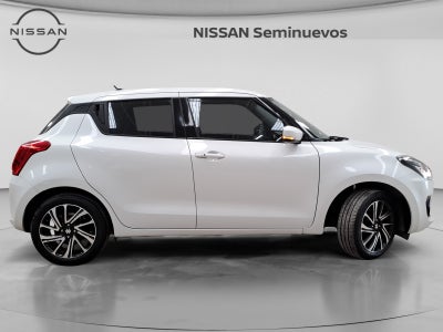 2022 SUZUKI SWIFT GLX 5MT