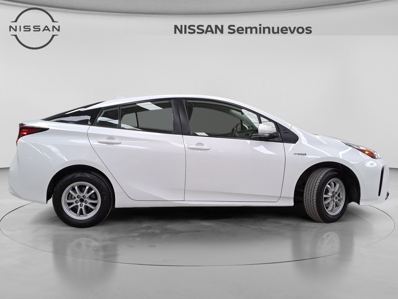 2021 Toyota PRIUS BASE