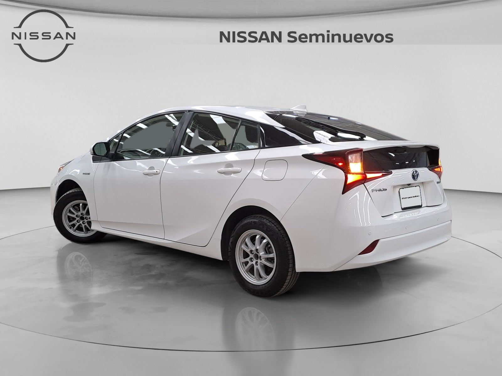 2021 Toyota PRIUS BASE
