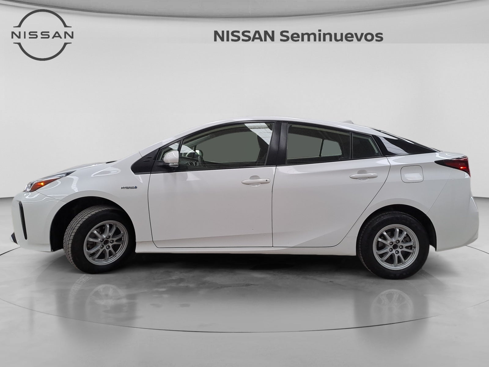 2021 Toyota PRIUS BASE