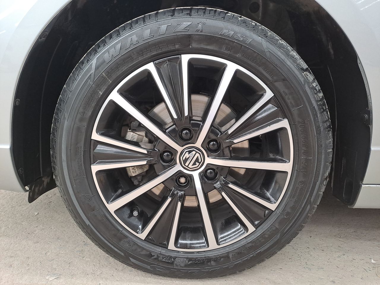 2025 MG MG 5 1.5L DEL ELEGANCE AT