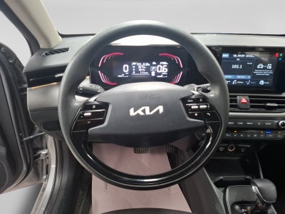 2024 Kia K3 LX AT