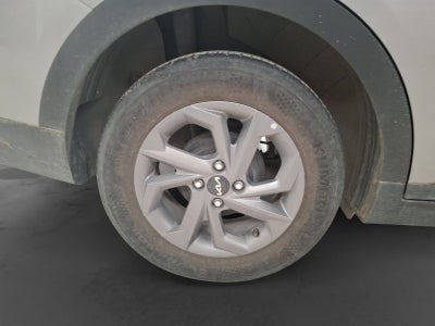 2024 Kia K3 LX AT
