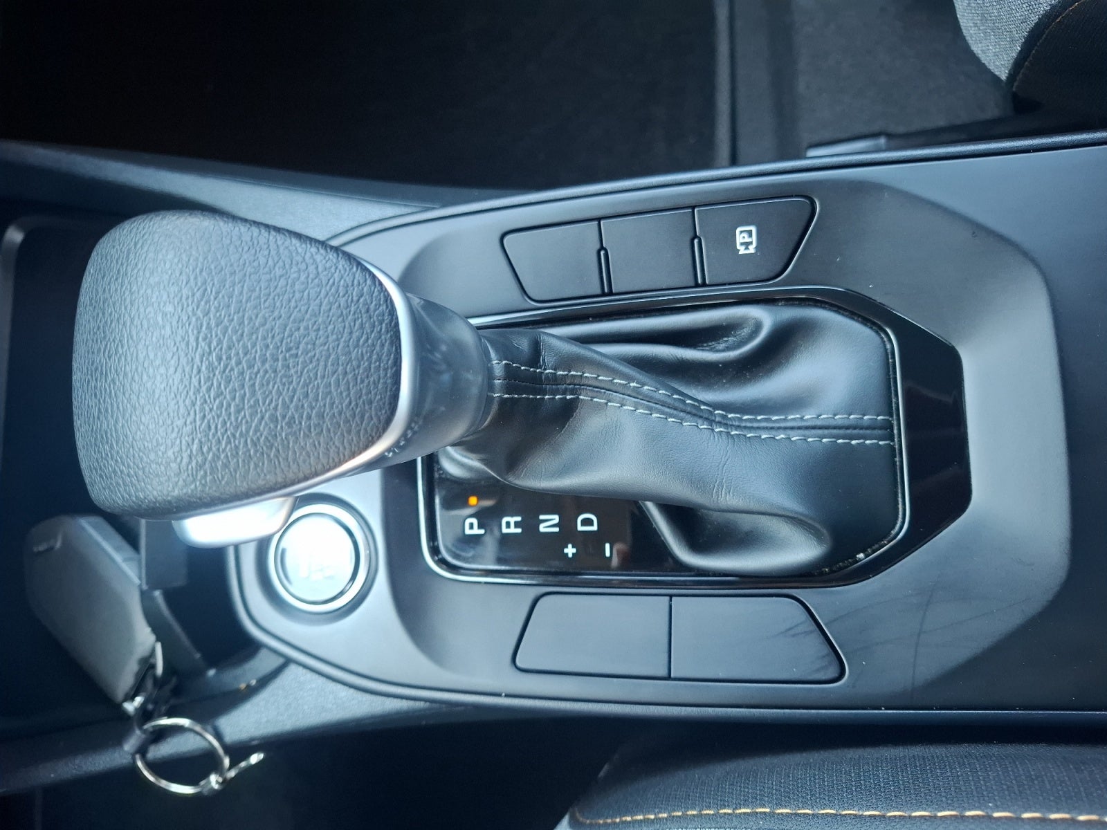2025 Kia K3 EX AT
