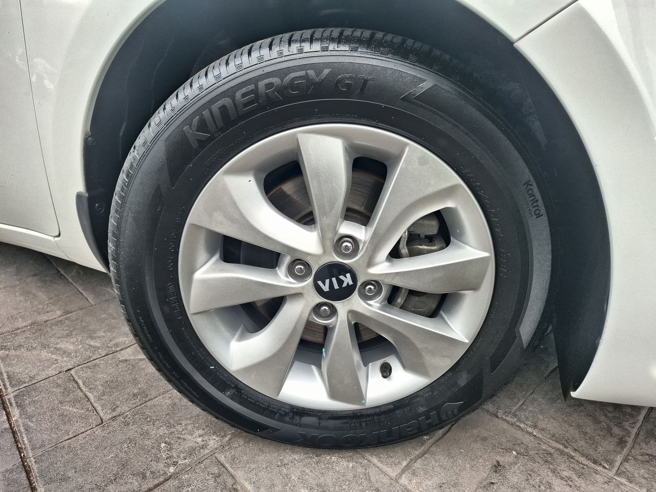 2017 Kia RIO EX HATCHBACK 1.6 MT