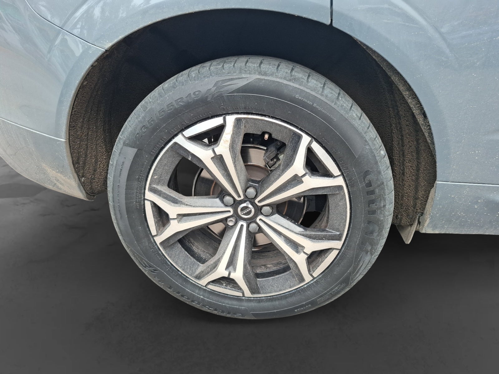 2022 Volvo XC60 MOMENTUM B5 AWD