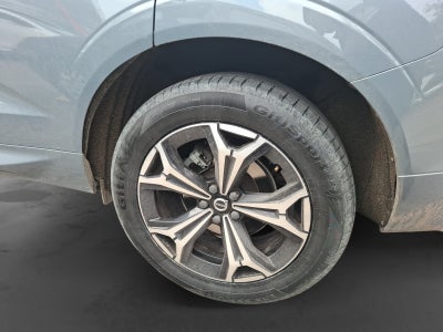 2022 Volvo XC60 MOMENTUM B5 AWD