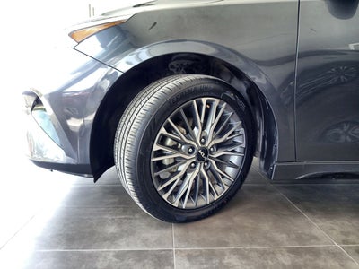 2022 Kia FORTE GT LINE