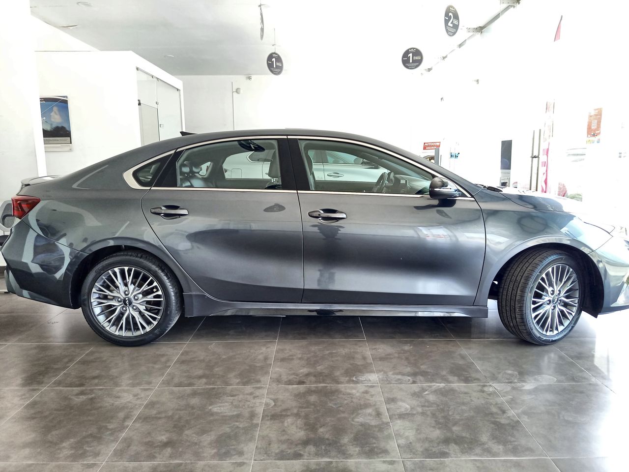 2022 Kia FORTE GT LINE