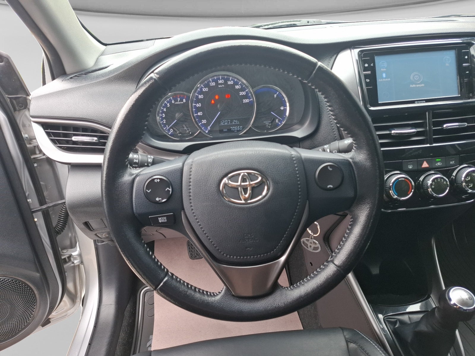 2021 Toyota YARIS YARIS SD S MT