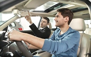 Schedule a test drive at Nissan Autocom Zamora in Zamora, Michoacán de Ocampo, México.